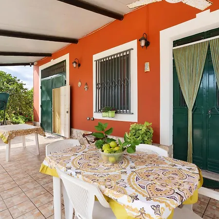 Casa Pignato Tra I Limoni